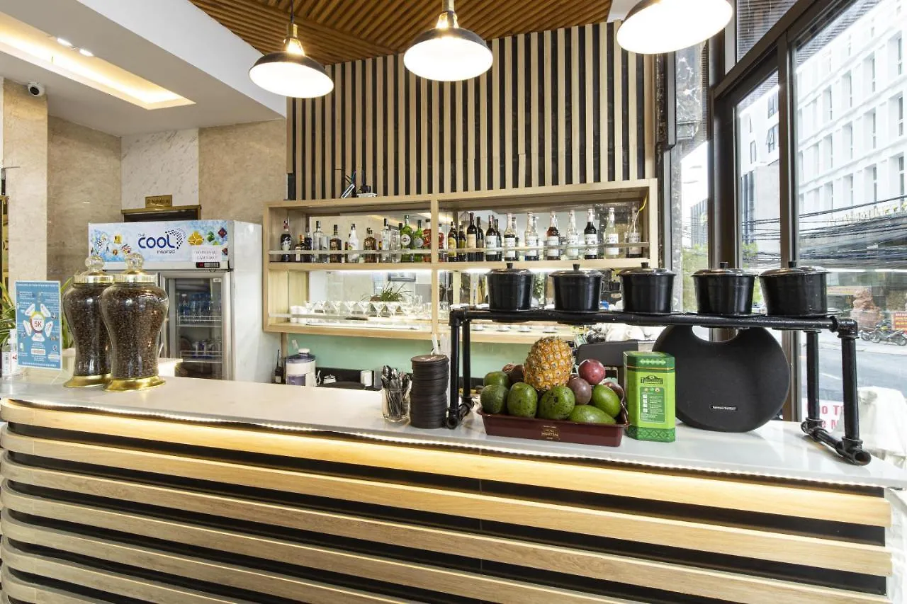 J&B Hotel & Apartment Da Nang