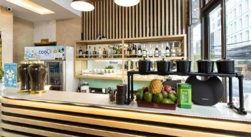 J&B Hotel & Apartment Da Nang
